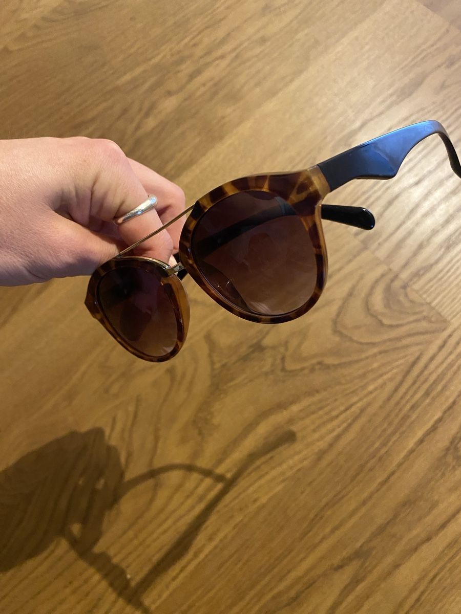 Occhiali & Lenti: Sonnenbrille – Usato da Luzern venduto da oli_6x2r 1