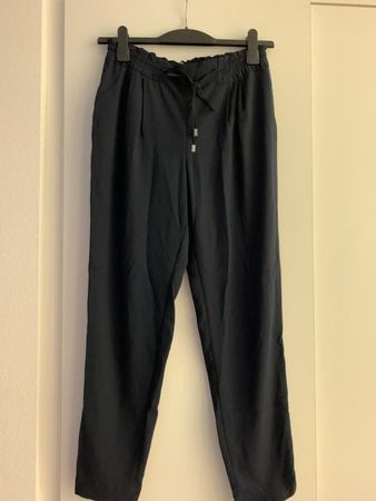 Leichte Sommerhose in dunkelblau