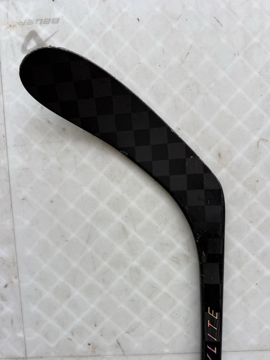 Bauer Bastoni & Pale: Bauer Flylite Junior Eishockeystock Flex 40 P28 – Usato da Schafisheim venduto da creation_6000 2