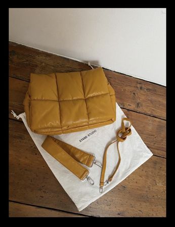 Stand Studio Wanda Clutch