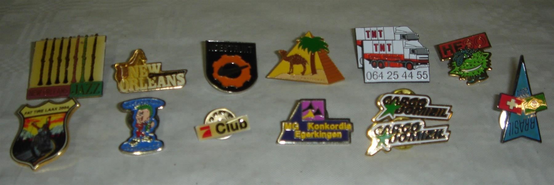 Plaquettes & Badges: PIN's gemischt – D'occasion à Lommiswil par Upa
