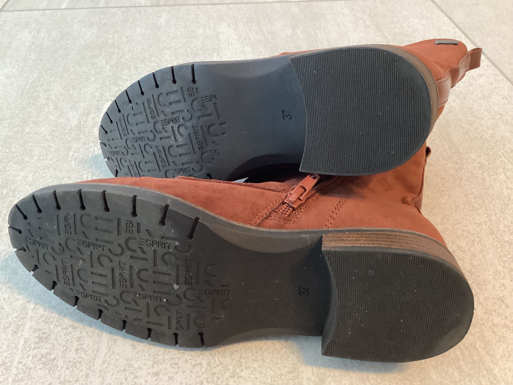 Esprit Scarpe da donna: Stiefeletten von ESPRIT Gr. 37 – Usato da Riehen venduto da Bibo 5