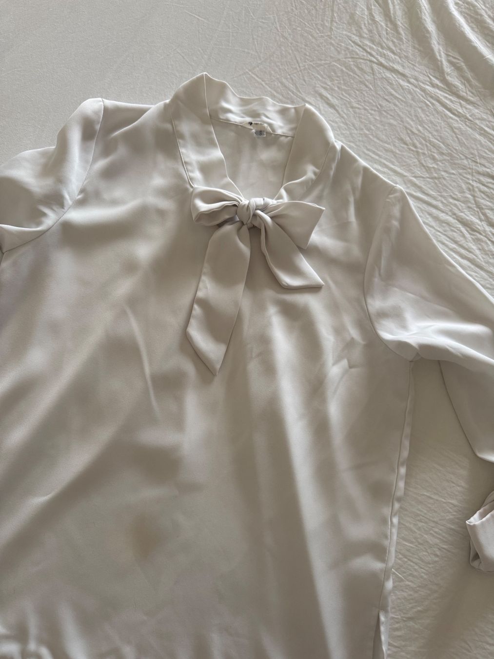 Blusen: Blouse with tie neck white size S – Gebraucht aus Dübendorf von zhe_69pd 4