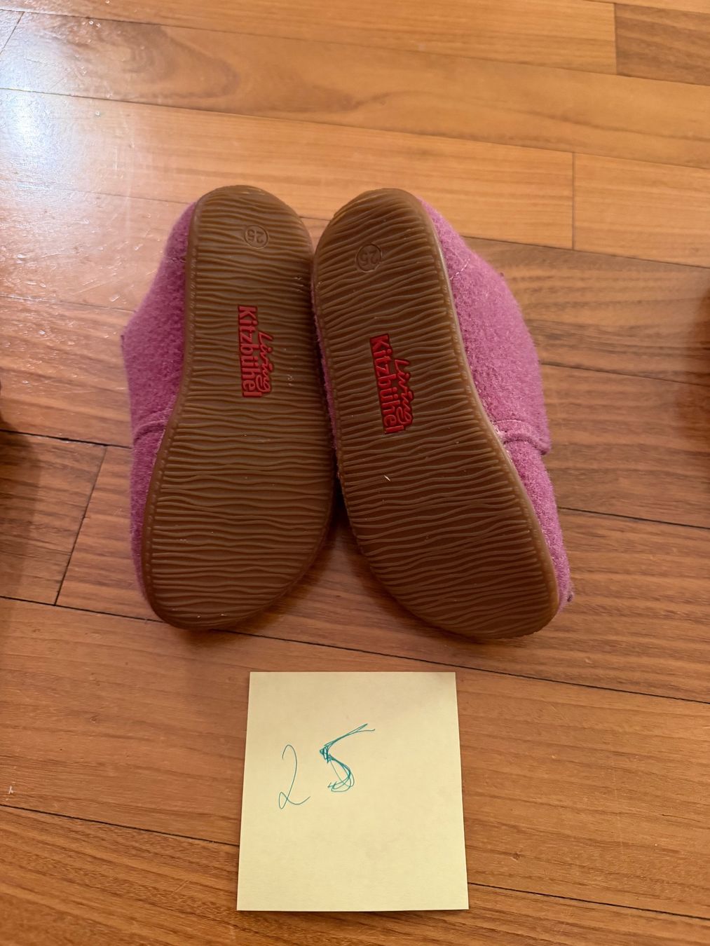Scarpe per ragazzi: Kitzbühel Living Hausschuhe – Usato da Rüschlikon venduto da hvi_7y5v 4