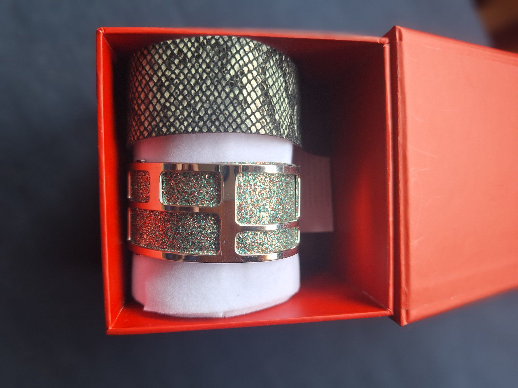 Bracciali & Braccialetti: Les Georgettes, 2 bracelets + 1 cuir – Usato da jussy venduto da Mapetitebroc 1