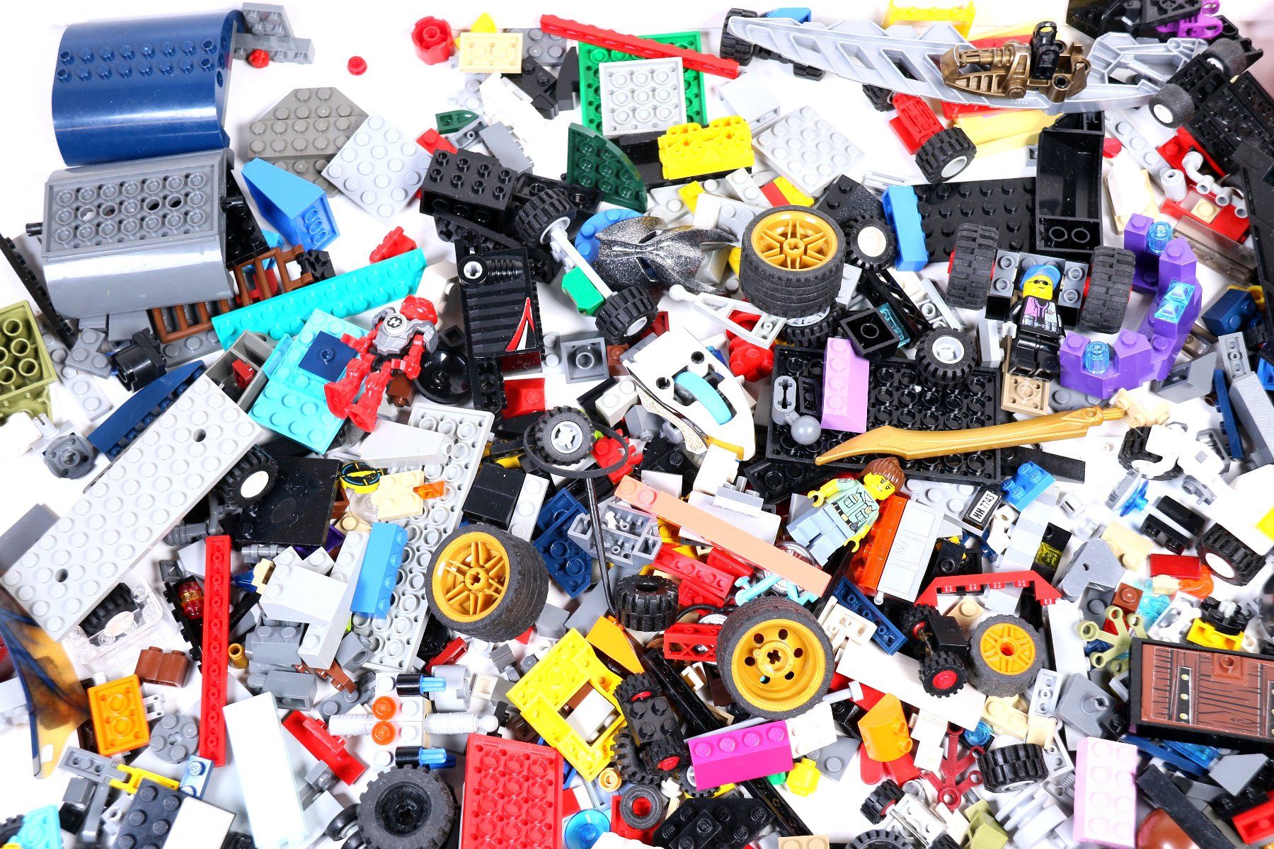 Lego Baukästen: 1.5 kg. Legoteile mit Minifiguren – Gebraucht aus Hettlingen von Scholi99 2