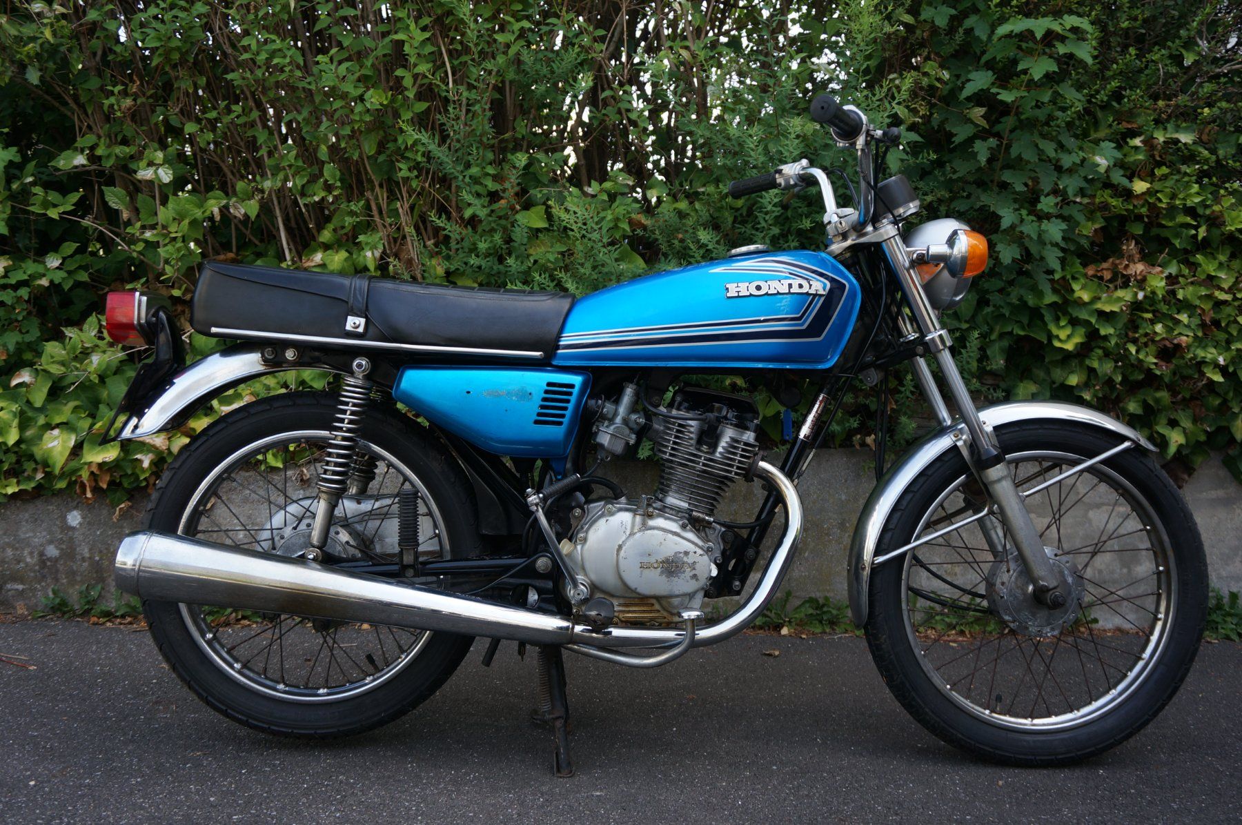 Honda Route: Honda CG 125 – D'occasion à Baar par -Olivier-