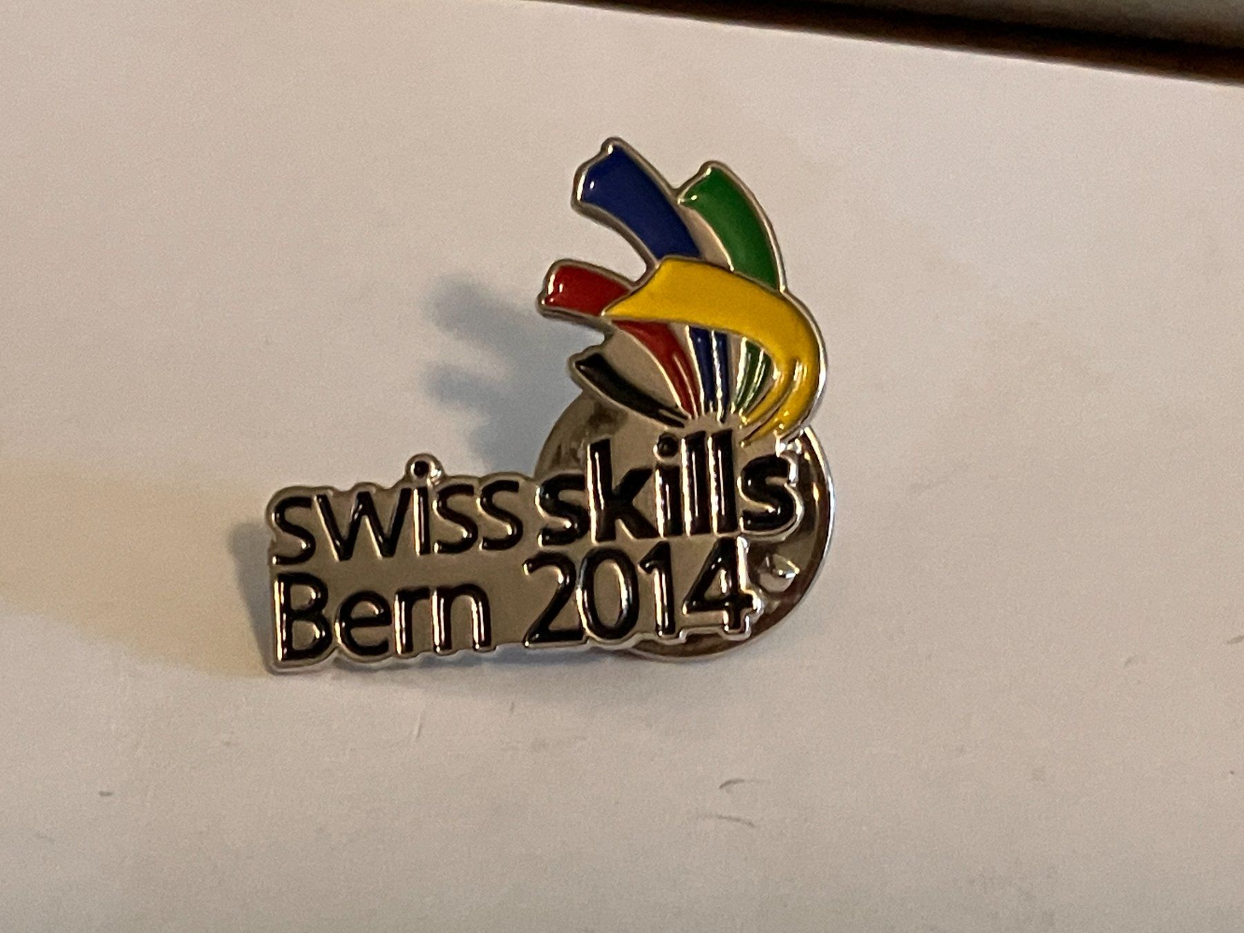 Placchette & Badge: 1 Pin Swiss Skills Bern 2014 – Usato da Basel venduto da djwwpp