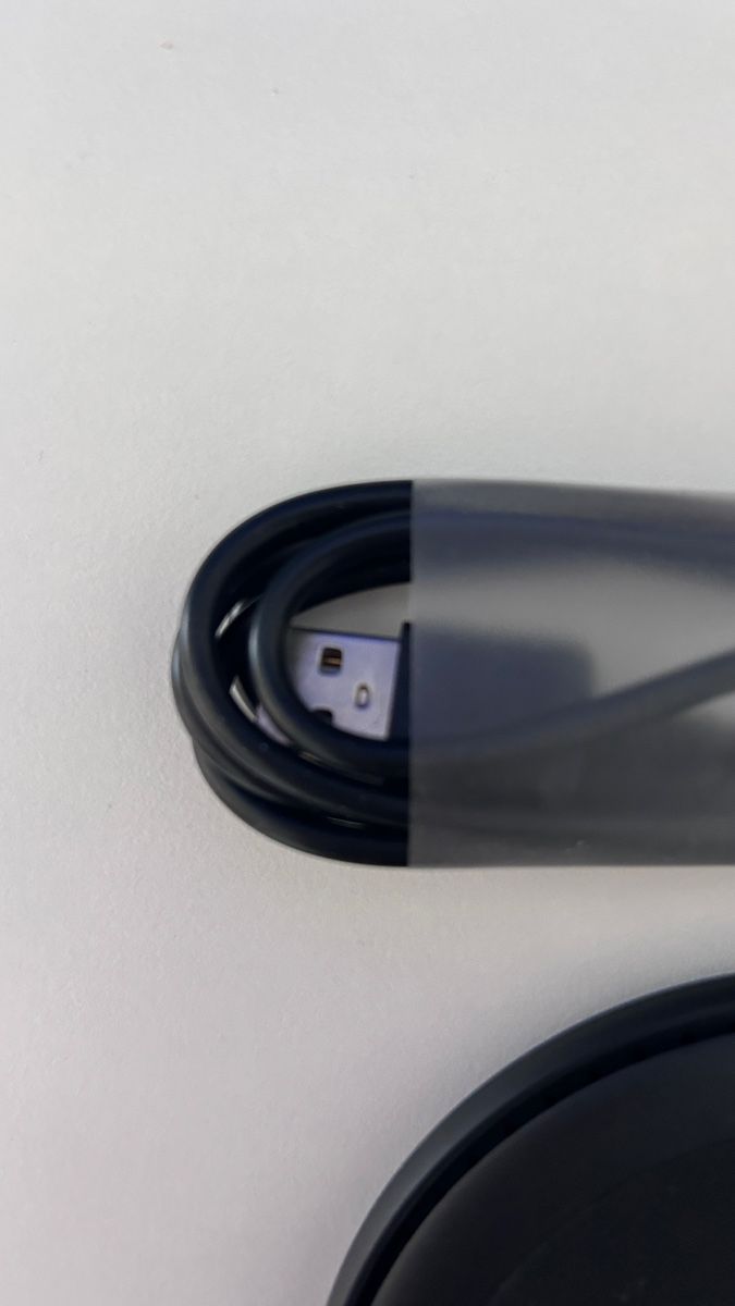 Ladegeräte: Wireless Charging Pad black 10W new condition – Neu (gemäss Beschreibung) aus Genève von Noemie.wrmsi 2