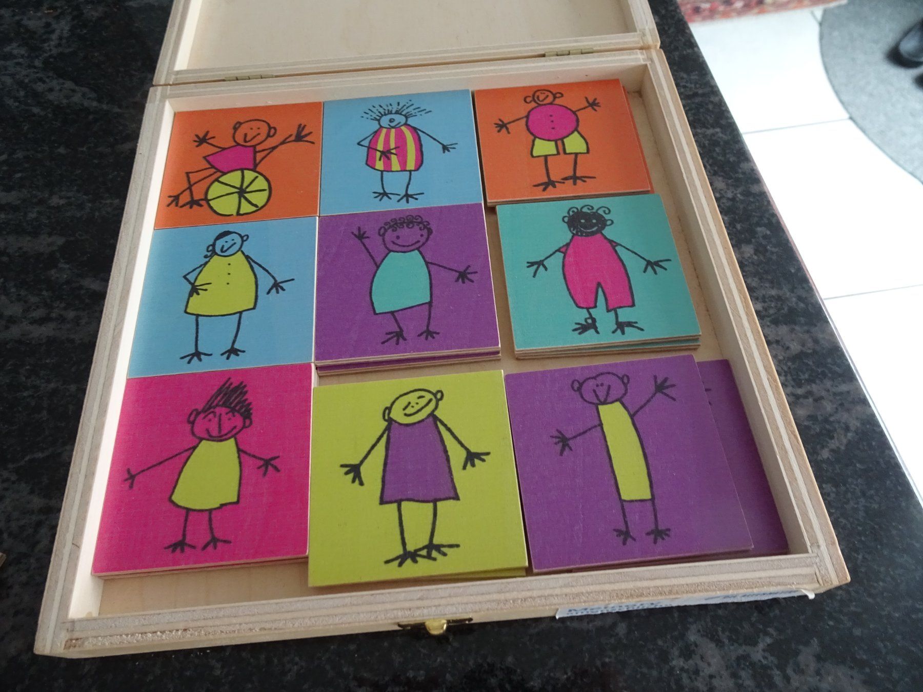 Giochi: Memory-Karten, aus Holz  Total 36Stück – Usato da Zürich venduto da Roulet 4