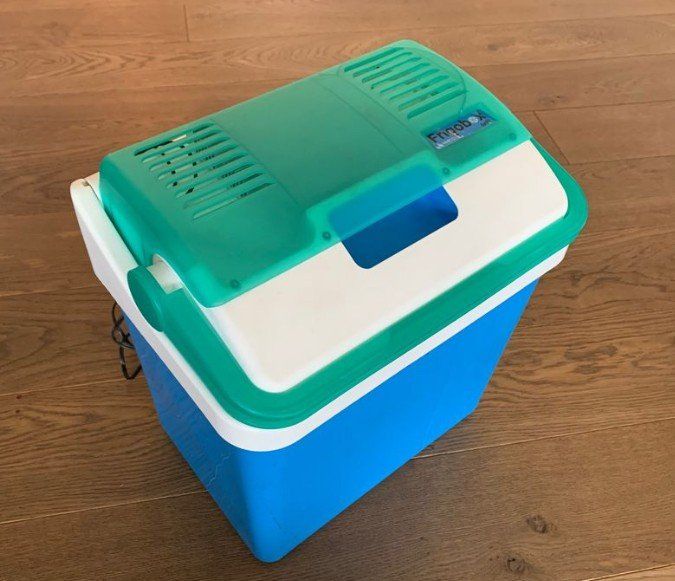 Mobicool Kühlschränke & Kühlen: Frigobox Family by Waeco – Gebraucht aus Gattikon von mro75