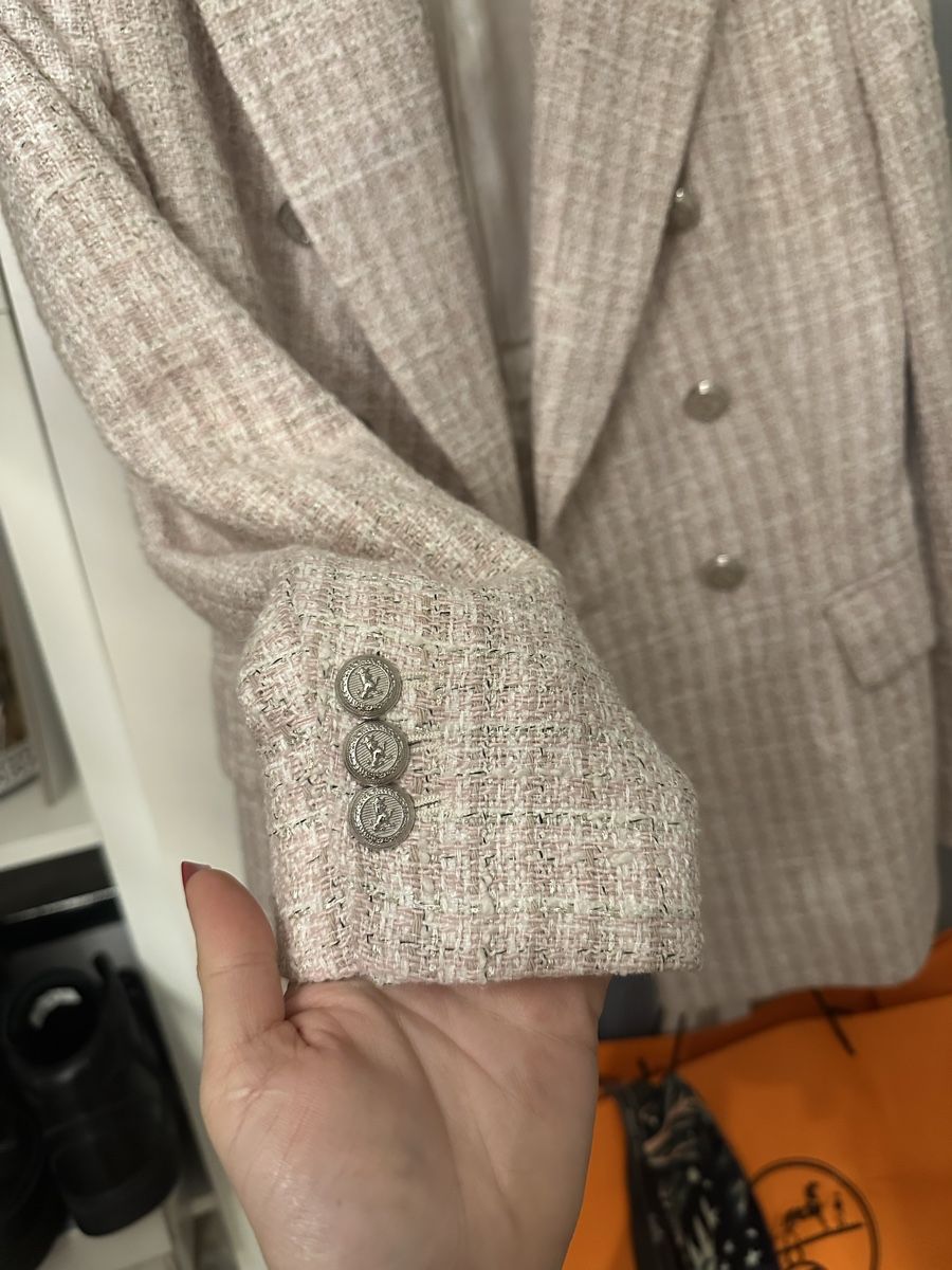 Zara Giacche: ZARA Tweed Blazer in einem Rosè-Ton – Usato da Adlikon b.Regensdf venduto da E.Prov 4