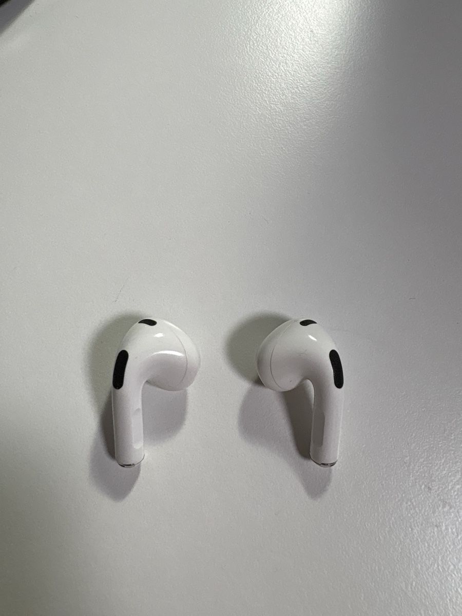 Apple Cuffie: AirPods 3 A2564 & A2565 – Usato da Rümlang venduto da svent