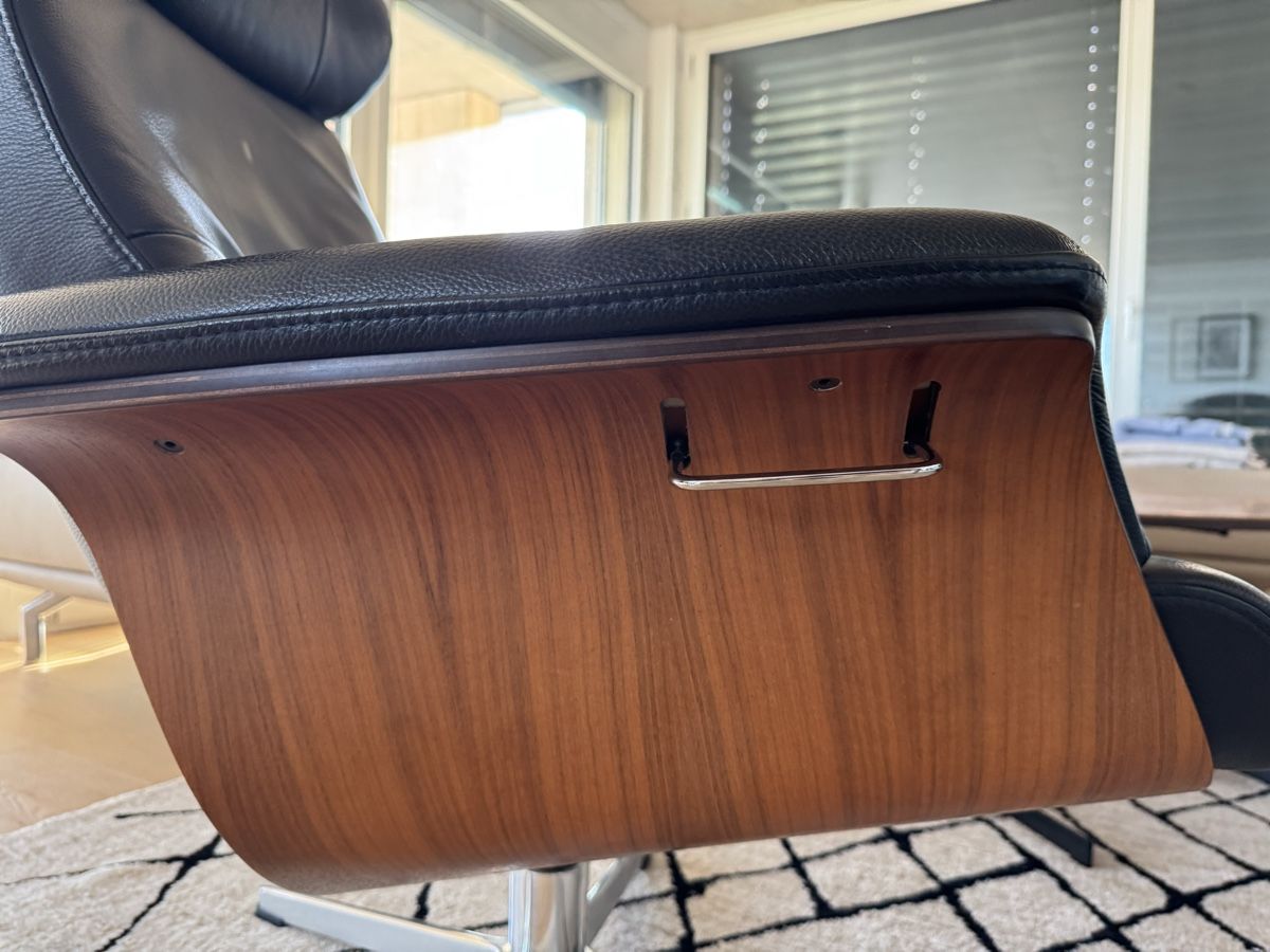 Poltrone: Conform Timeout Sessel mit Hocker Leder schwarz Holz – Usato da Kilchberg ZH venduto da Fingerprint 2