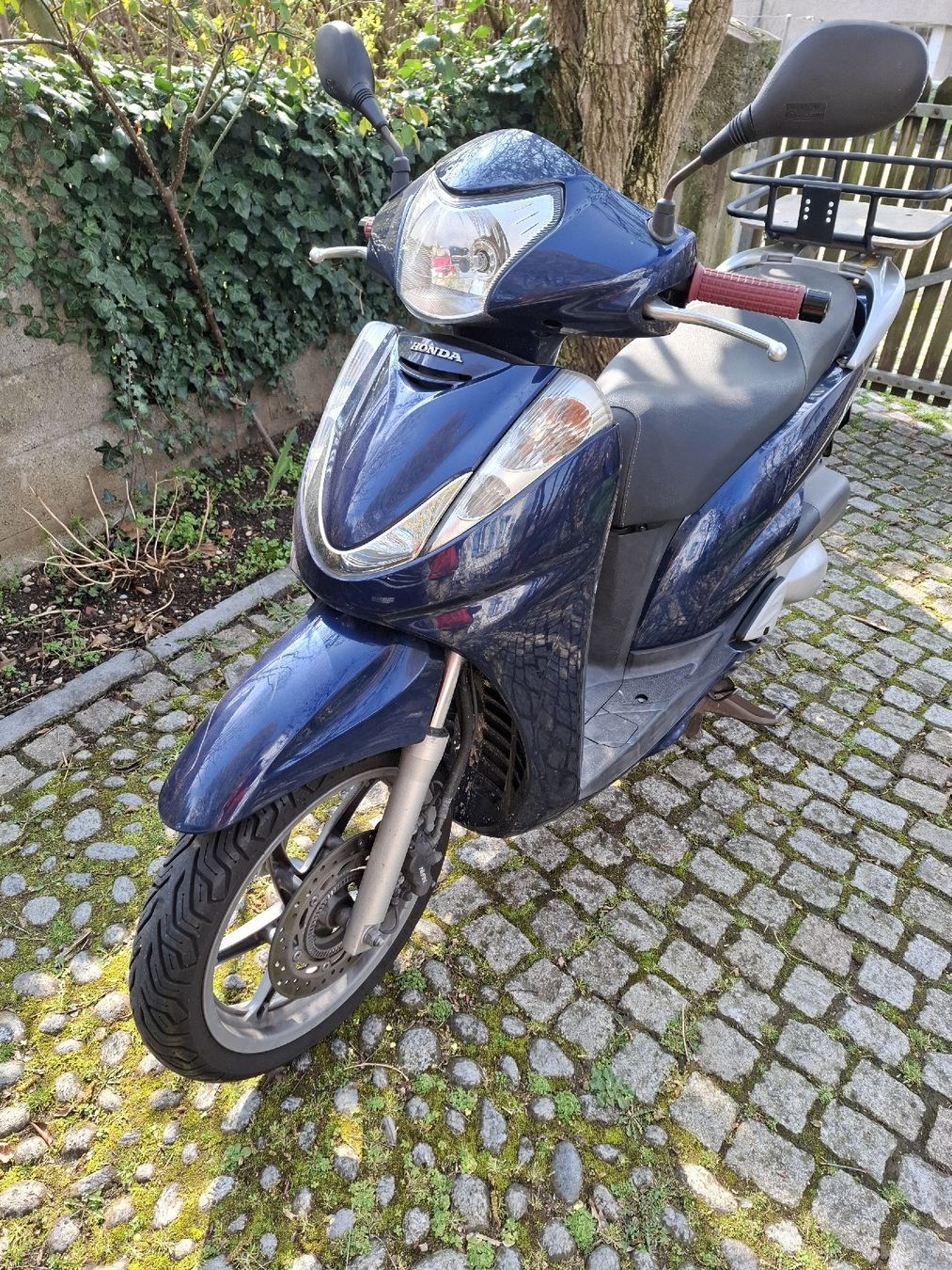 Honda Scooter: Honda Sh300i – Usato da Reinach BL venduto da chlaus04