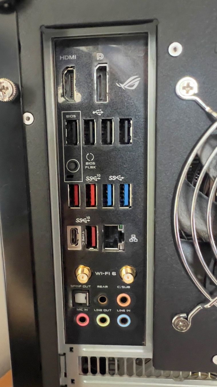 PC: Workstation mit ASUS ROG STRIX Z490-E Gaming Board – Usato da Uerkheim venduto da Loosli2 2