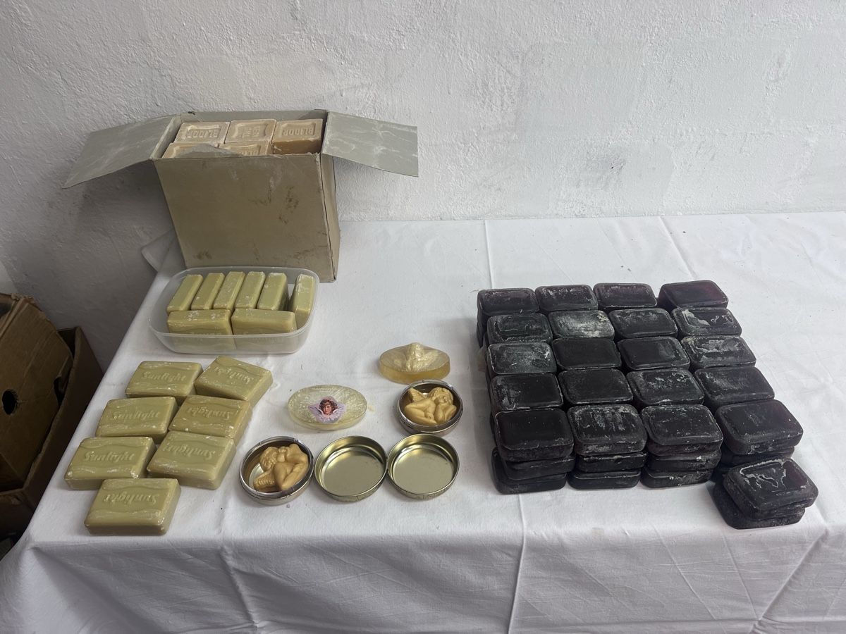 Doccia: Seifenkonvolut (13) – Usato da Glattfelden venduto da bro_f2vv