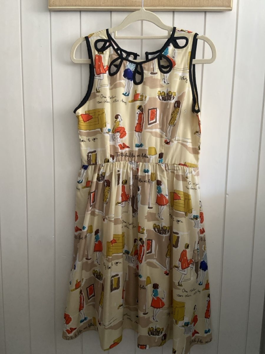 Vestiti: Chic Kleid mit grafischem Muster Gr. S/34 – Usato da Murten venduto da februari