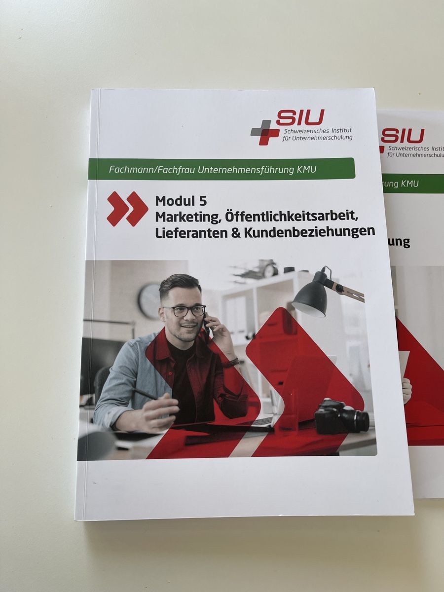 Libri: SIU KMU Lehrmittel: Module 1-6, gut erhalten – Usato da Herzogenbuchsee venduto da mmmhd5 5