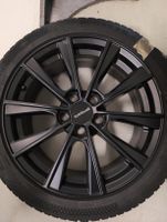 Satz Alufelgen mit Reifen 225/45 R17 94V ET49 