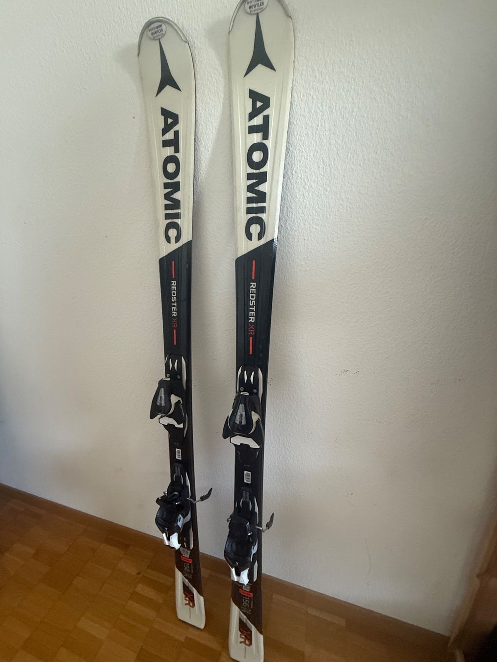 Atomic Sci: Atomic Redster RX Skis - Great Condition for Winter Fun! – Usato da Wädenswil venduto da mai_r7qm