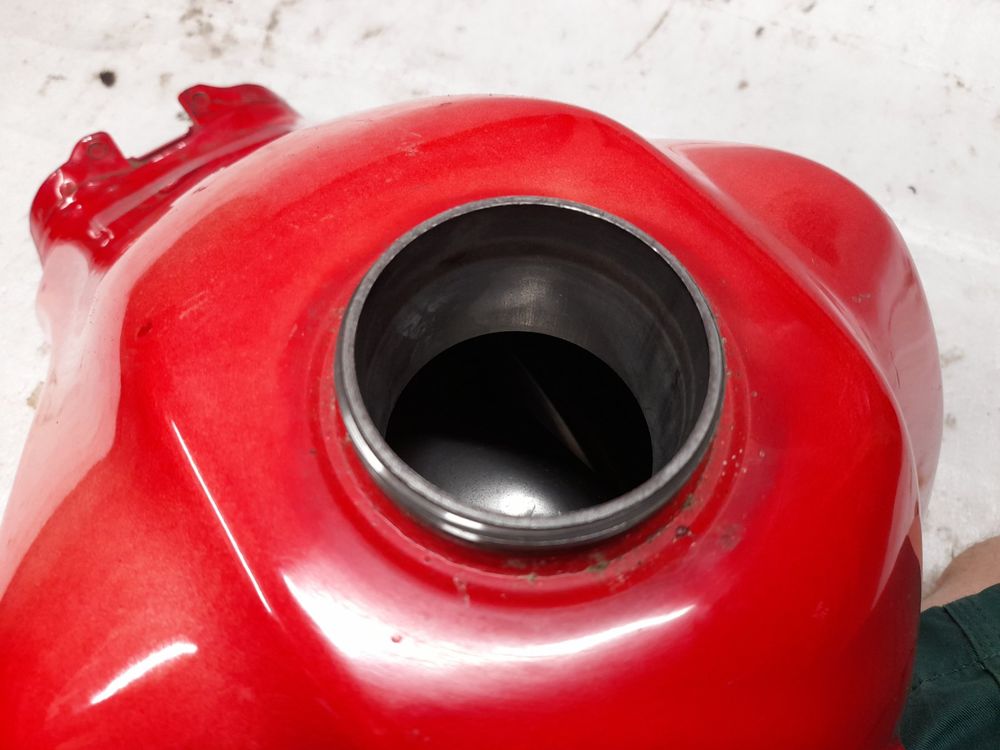 Réservoir d'essence pour Yamaha 125 DTLC - 10V