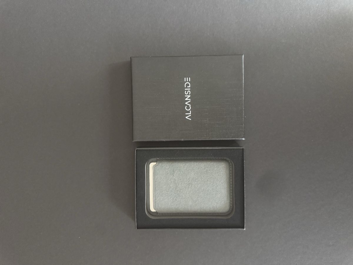 Portafogli: Wallet für I-Phone – Nuovo e nell'imballaggio originale da Schöfflisdorf venduto da Niklas02