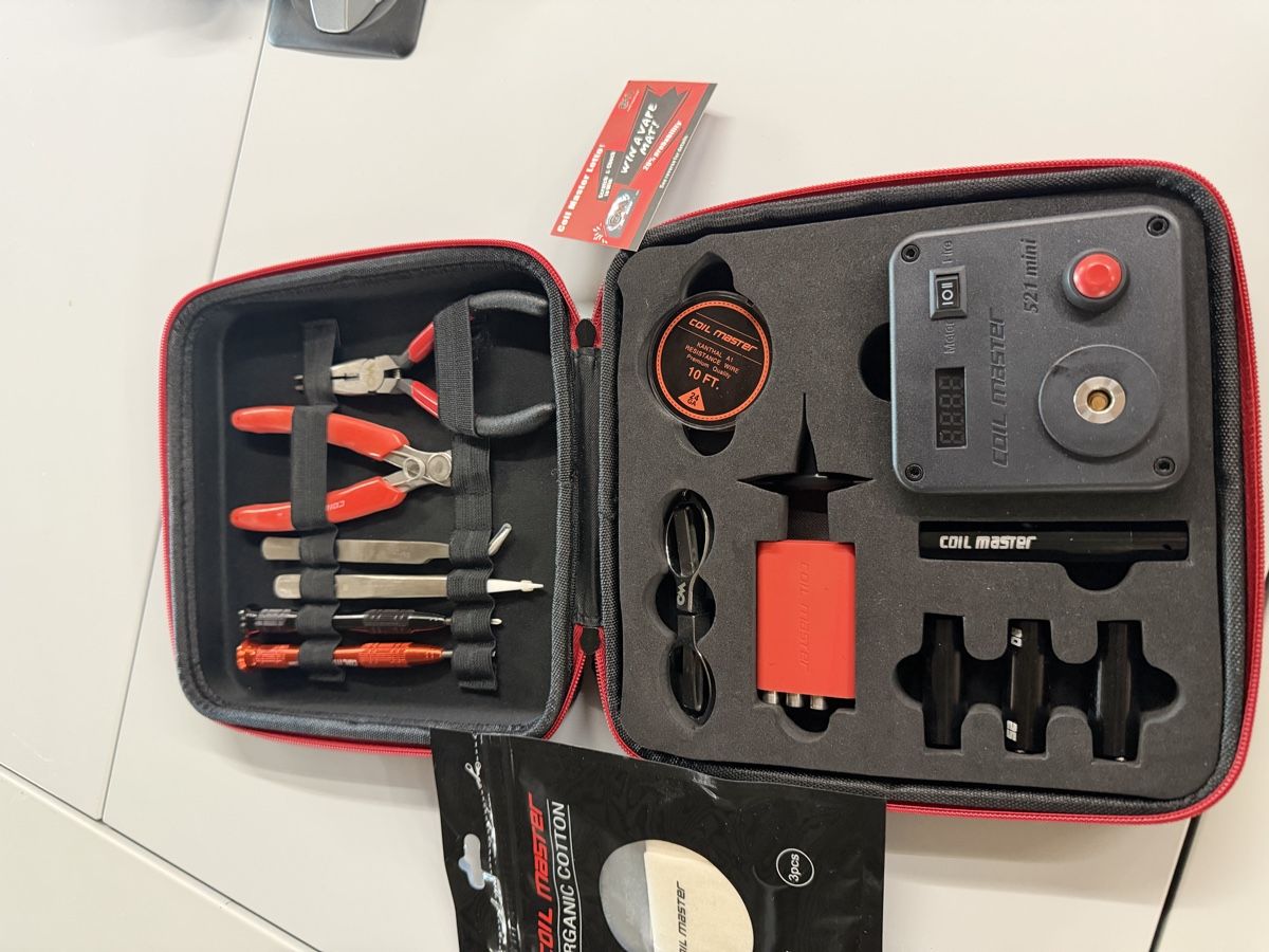 Autres tabacs: Coil Master Wickelstation mit Zubehoer Set – Neuf (Voir description) à Rotkreuz par perlengott