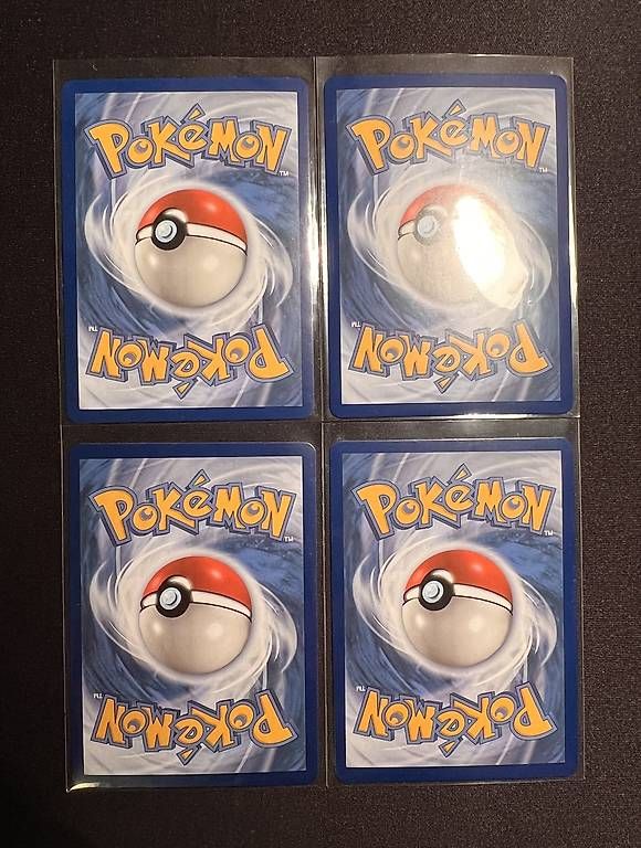 Pokémon Sammelbilder & Trading cards: Lotto Pokémon Venusaur, Charizard, Blastoise e Eevee lucenti – Gebraucht aus Novazzano von sam_l5yk 1