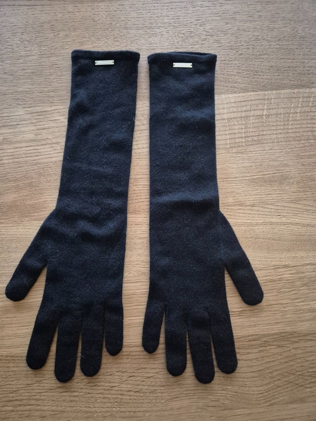 Gant Guanti & manicotti: NEUF 100% cachemire Dsquared2 gants longs noirs – Usato da Satigny venduto da Helene2014