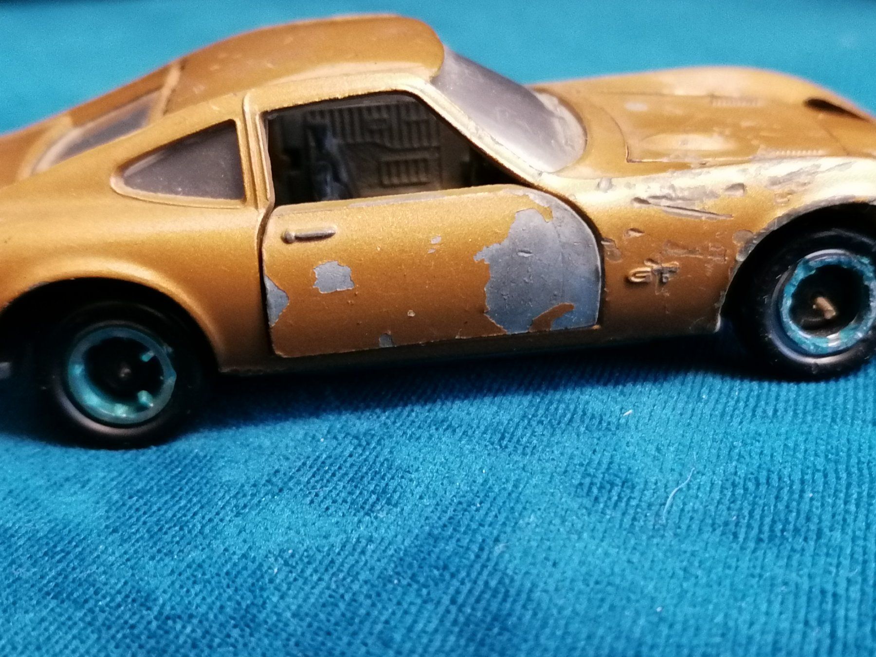 Gama Modellini d'auto: Gama-Mini OPEL GT 1900 1:41 – Difettoso da Basel venduto da vintagecollector 3