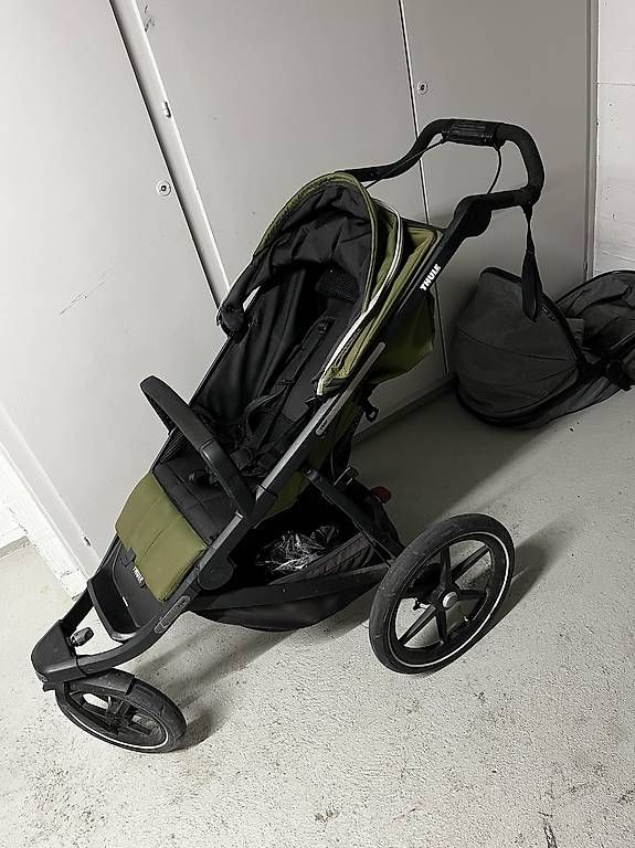 Thule Poussette: Thule Urban Glide 2 – D'occasion à Zürich par Sara2010 2