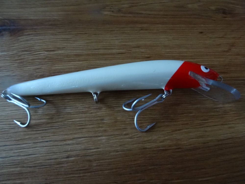 Nils Master Invincible 15cm (Gebraucht) in Balm b. Günsberg für CHF 9.9 ...