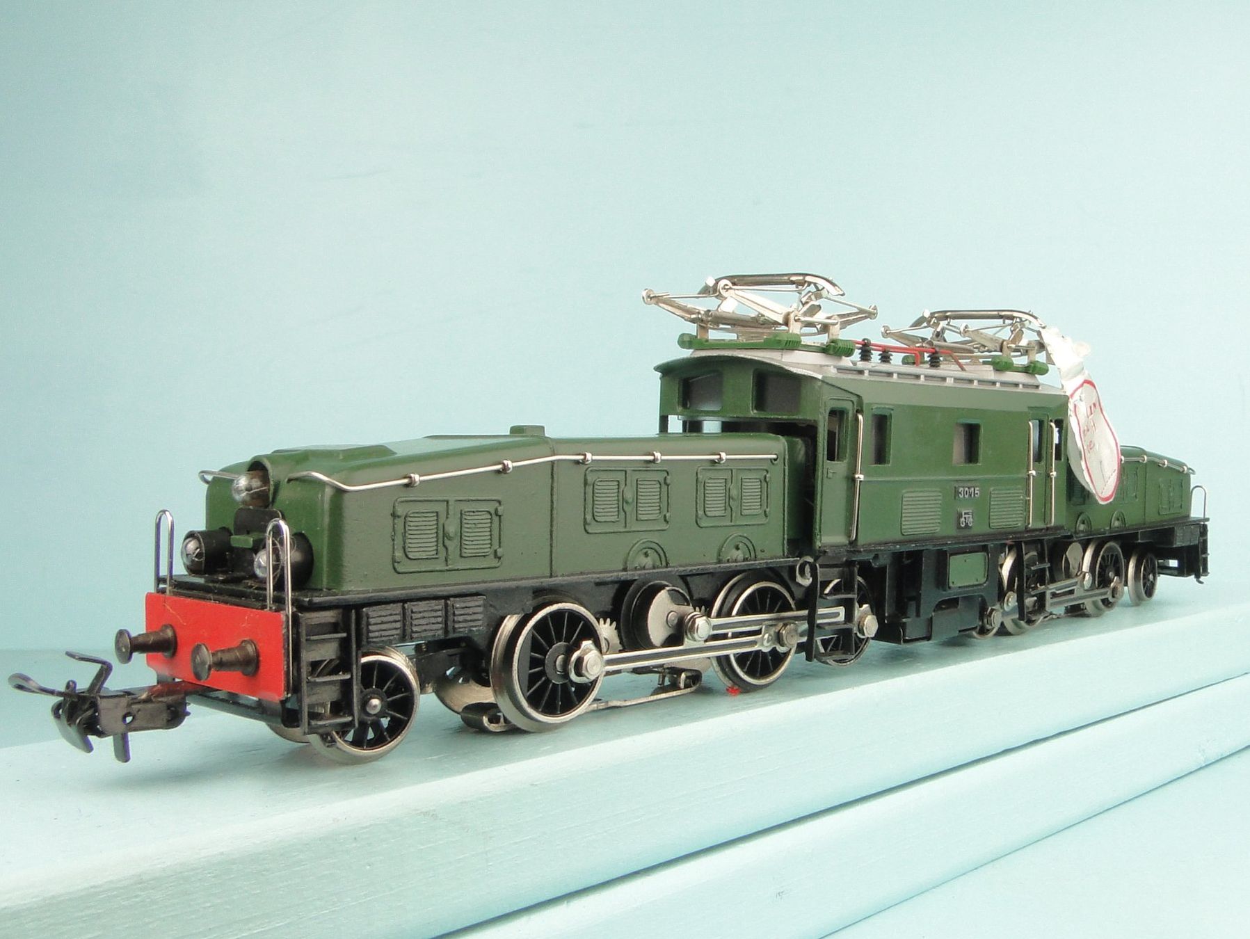 Märklin Modellini di ferrovie: Märklin 3015 SBB Krokodil – Usato da Bülach venduto da cann11 3