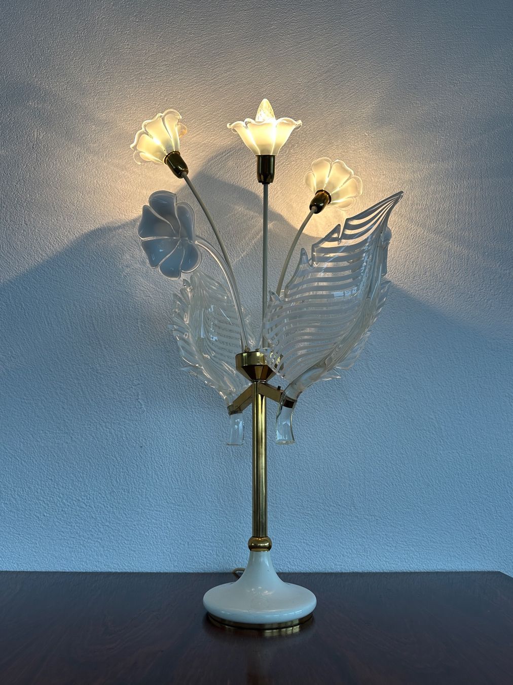 Lampade: grosse Murano / Acrylglas / Messing Tischlampe – Usato da Zürich venduto da frauflufelberg 6
