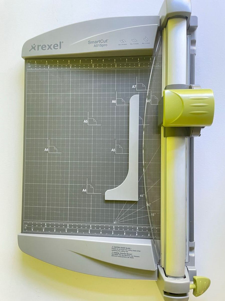 Rexel Tutti gli attrezzi: Rexel A515 Pro SmartCut Rollenschneider – Usato da Tägerwilen venduto da Shaimaa