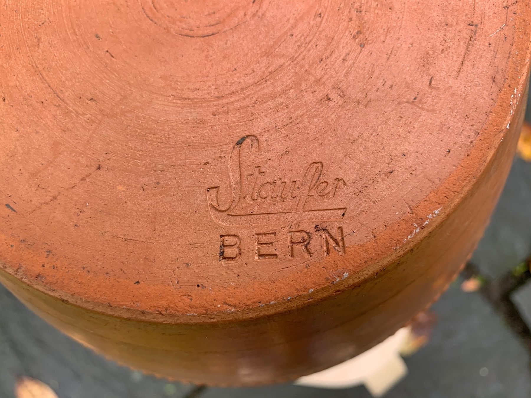 Vasi & Recipienti: sehr seltene Stauffer Bern Bodenvase aus Ton – Usato da Feldbach venduto da Olive1 7
