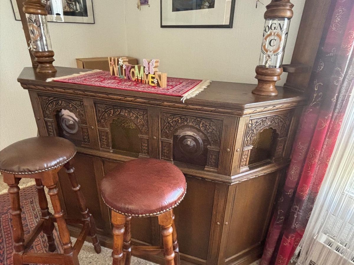 Articles en bois: Eichenholz- Bar – D'occasion à Thun par Anita036 1