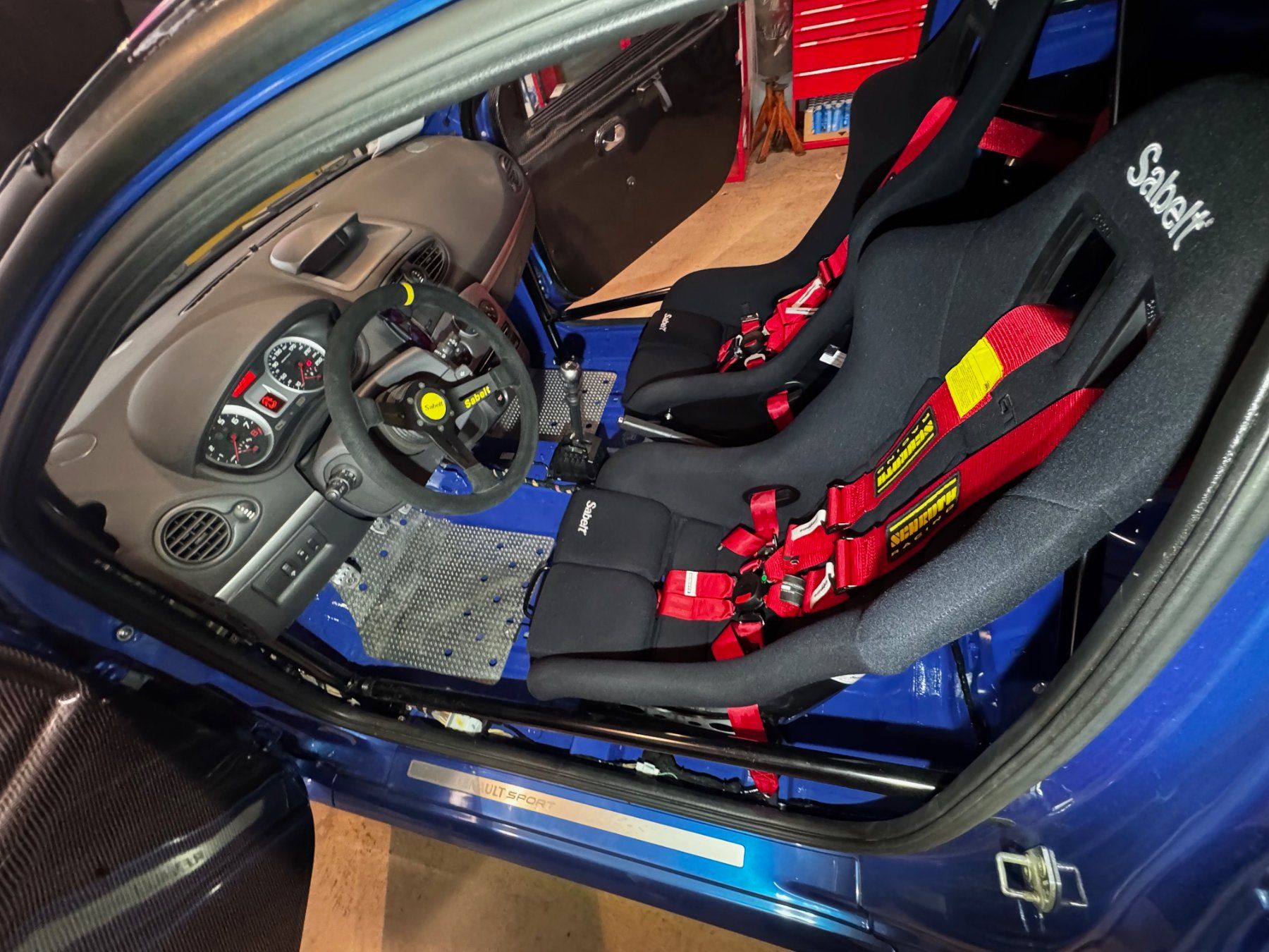 Renault Automobili: Renault Clio3 RS Spezial Tracktool – Usato da Basel venduto da Bonovox01 6