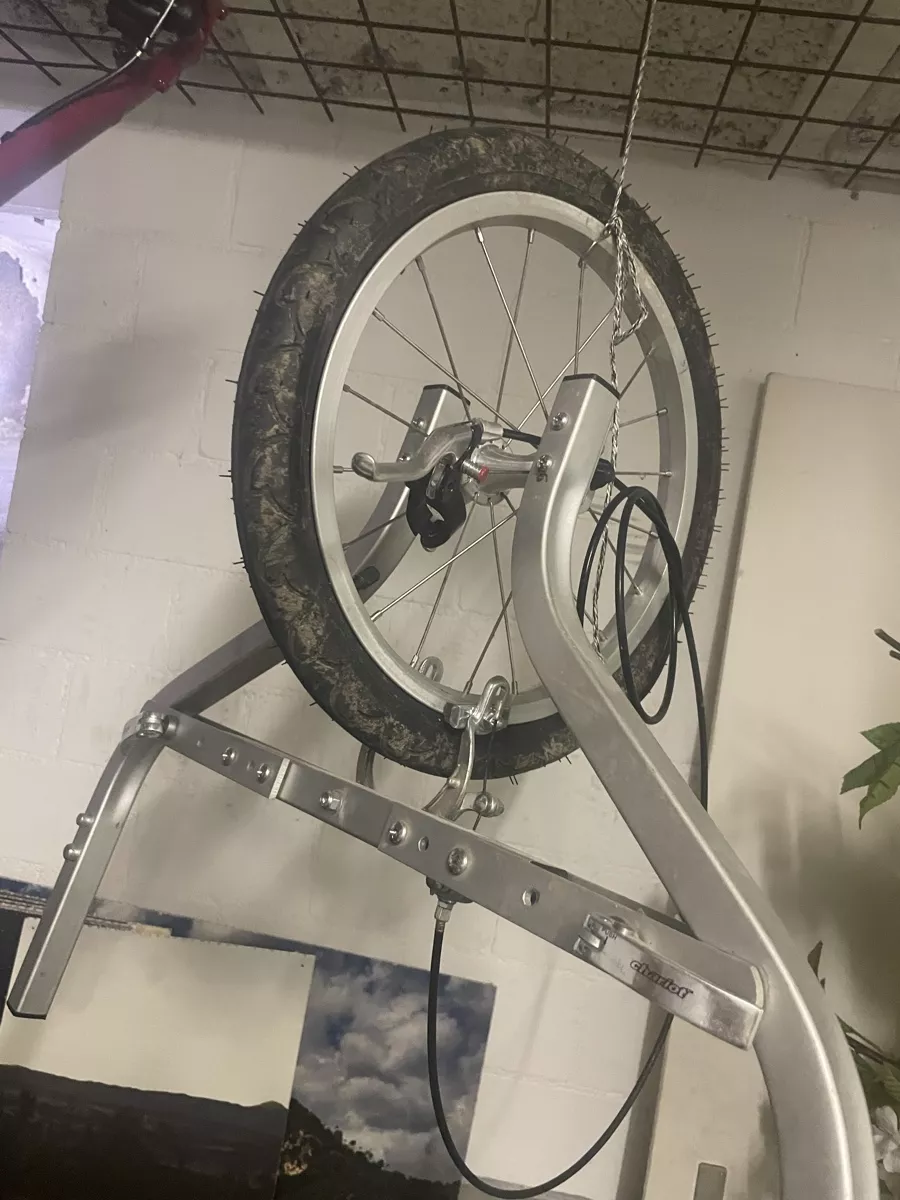 Thule Pezzi di ricambio: thule chariot anhänger vorderrad – Usato da Elgg venduto da M-A-C 1