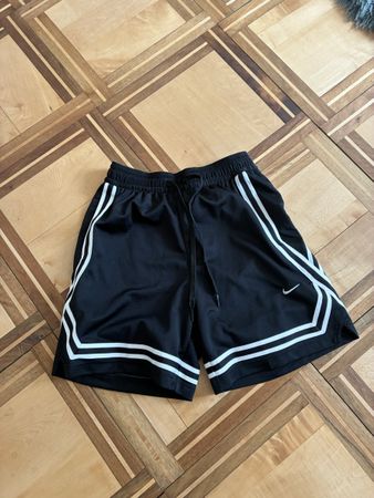 Nike Shorts Grösse XS