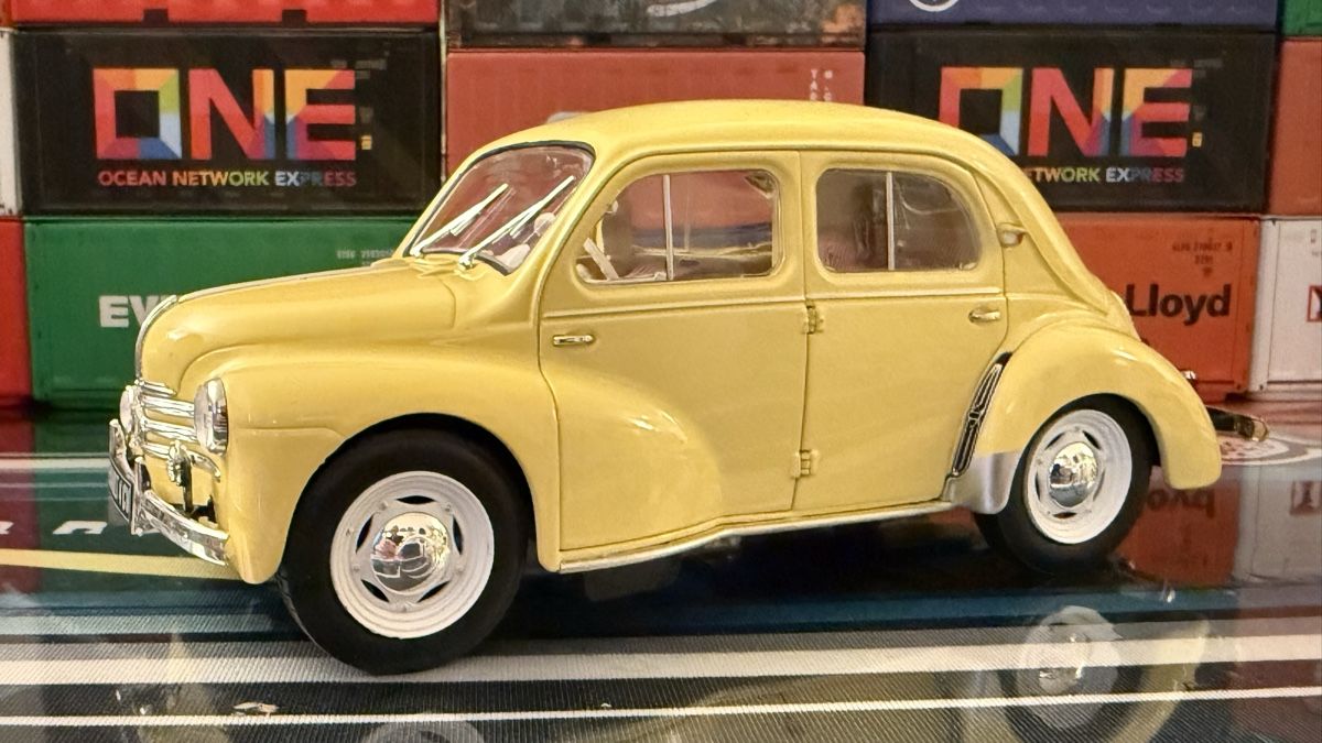 Renault Modellini d'auto: Renault 4 CV Neu – Nuovo (secondo la descrizione) da Basel venduto da Zomeg