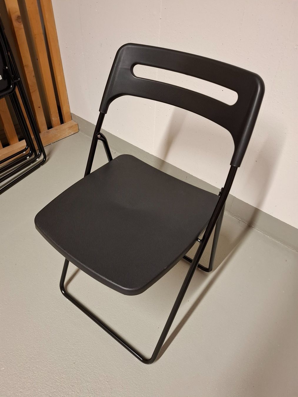 Ikea Stühle: 6 Klappstühle von IKEA – Gebraucht aus Zürich von Theburrenclan