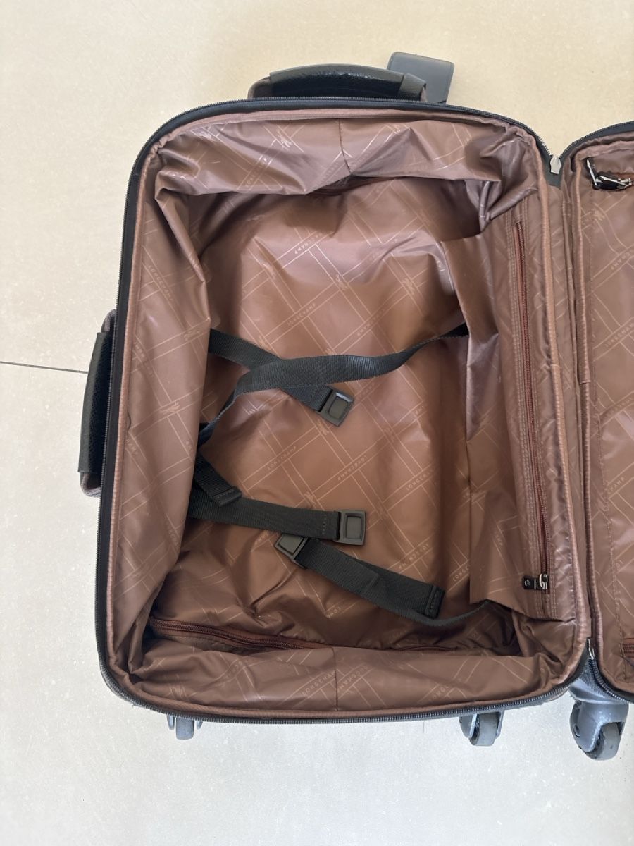 Longchamp Reisekoffer: Koffer Longchamp Schwarz / Teleskopgriff defekt – Defekt aus Zürich von ckopetz 4