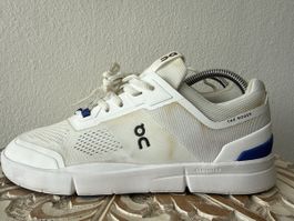 On cloud The Roger Turnschuhe weiss Grösse 42 gebraucht