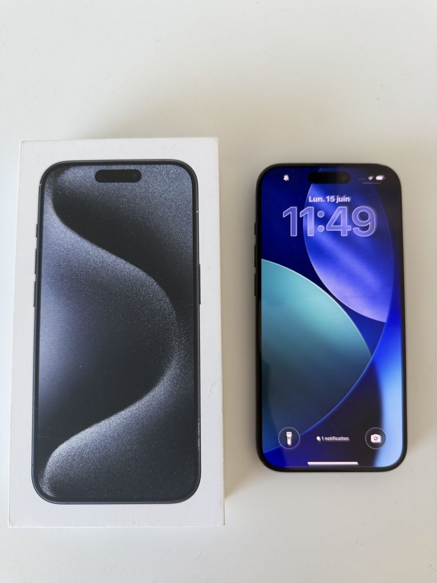 Apple Telefoni cellulari / Smartphones: iPhone 15 pro 128Go Excellent état – Usato da Petit-Lancy venduto da dkr_jg9d 1