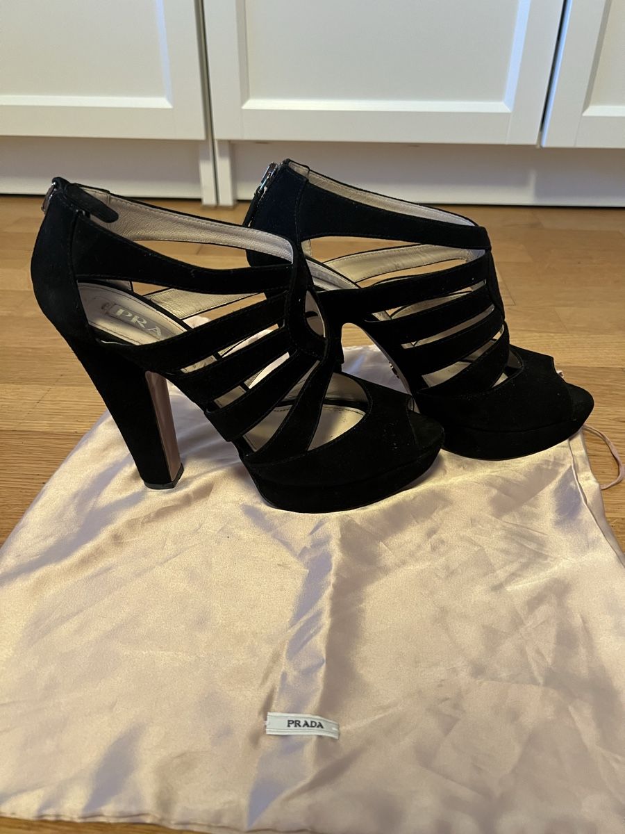 Scarpe da donna: Kaum getragene Prada Heels Gr. 36.5 – Usato da Zürich venduto da ERueff 2