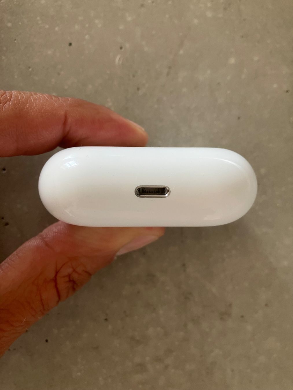 Apple Cuffie: APPLE Air Pods Pro 1 – Usato da Lausanne venduto da mr.v 9