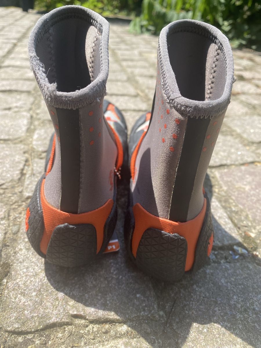 Teva Scarpe per ragazzi: Teva Wasserschuhe Gr. 35,5 Neu – Usato da Winterthur venduto da heart 2