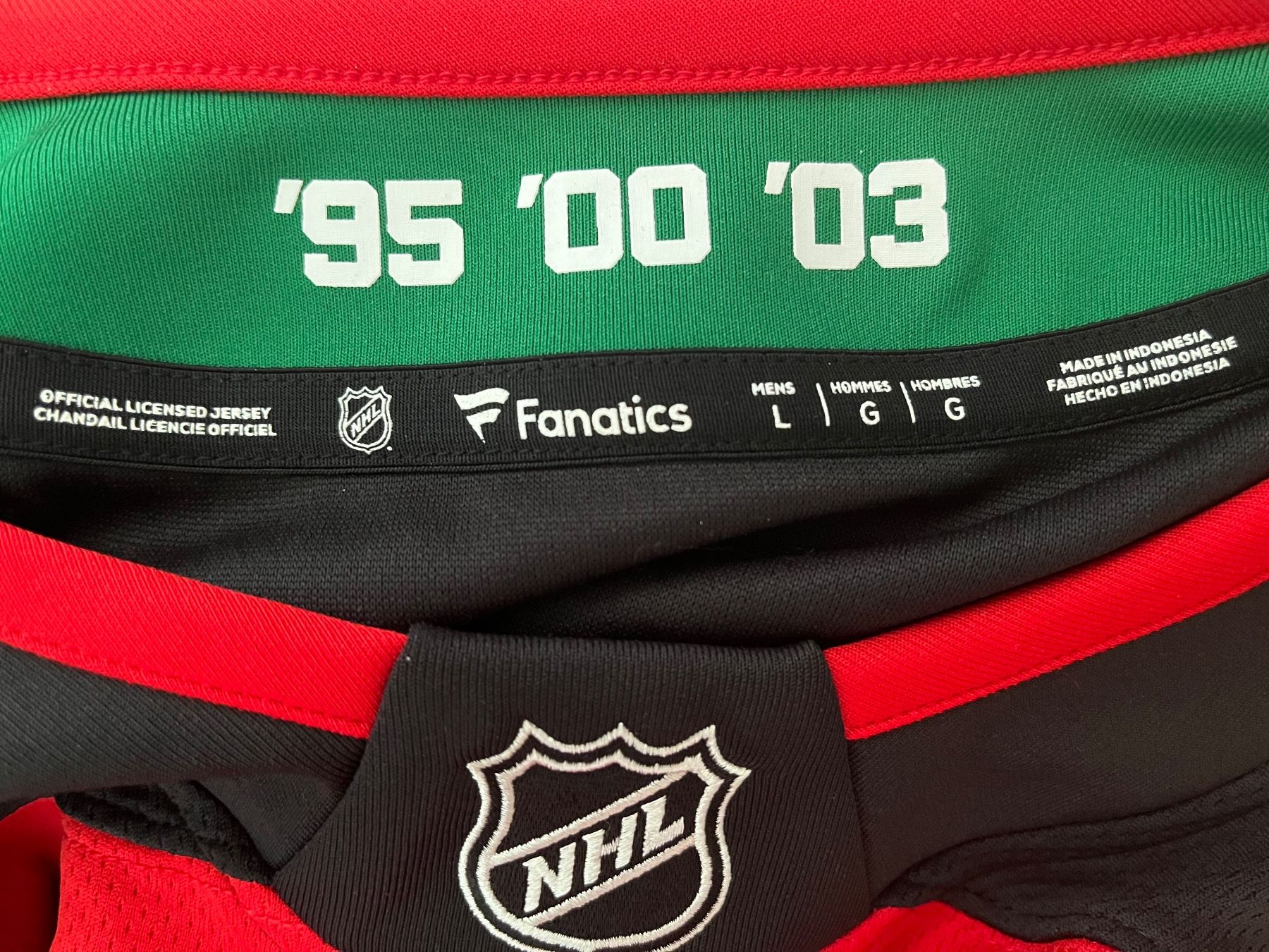 NHL Leibchen & Hosen: NHL New Jersey Devils rotes Trikot – Neu und originalverpackt aus Aarau von Moonie.00 4